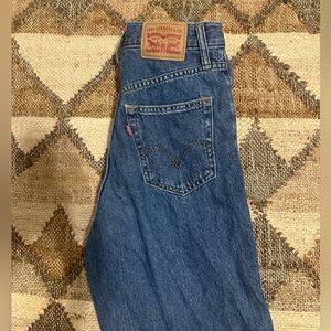 Women’s Levi’s high waisted straight